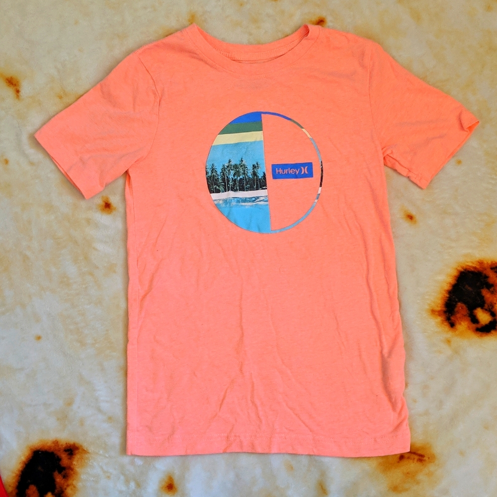 Boys Hurley T-shirt, medium 10-12, coral